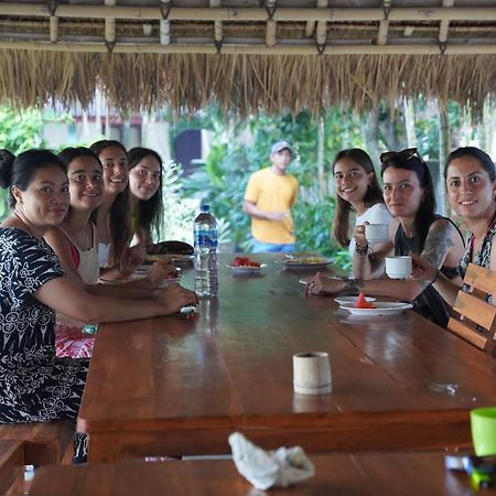 Rasti 2 Homestay Kuta  Dış mekan fotoğraf